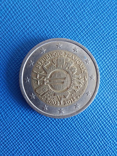 Moneta due euro - moneta,